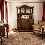 Varres Hotel 3*