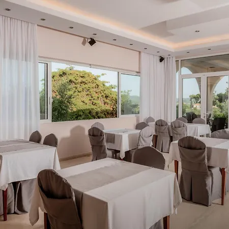 Hotel Varres 3*