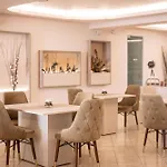 Varres Hotel