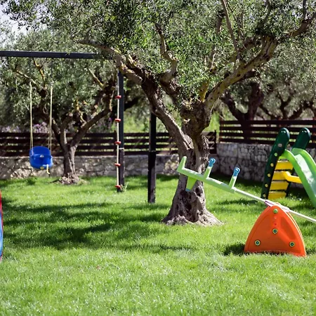 Ξενοδοχείο Varres 3*