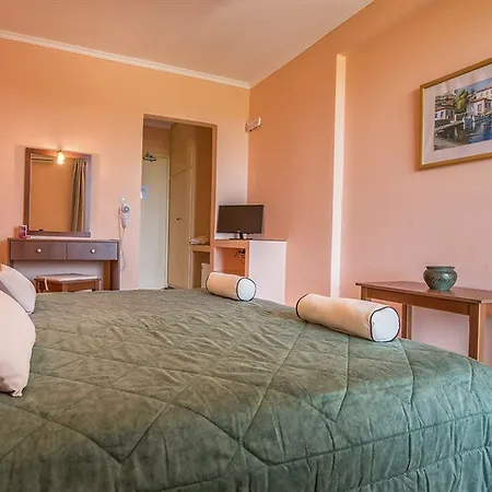 Ξενοδοχείο Varres 3*