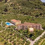 Otel Varres 3*